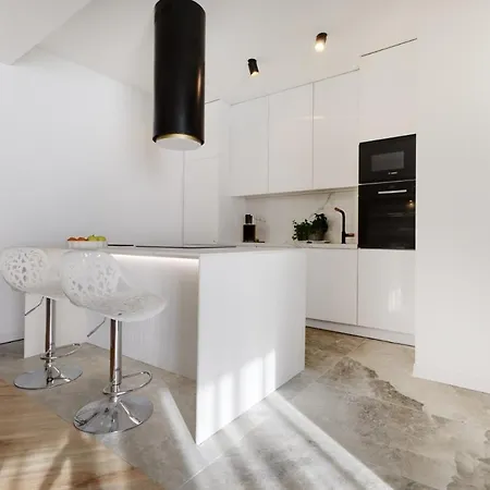 Apartament Heaven - 115 M2 - Kominek Oraz Wanna W Sypialni , Parking * カトヴィツェ