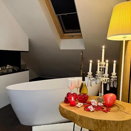 Heaven - 115 M2 - Kominek Oraz Wanna W Sypialni , Parking Apartmán