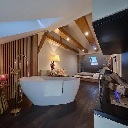 Luxury Heaven Apartment - 116 M2 Fireplace 3 Bedroom - Free Parking *