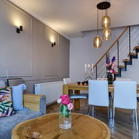 Luxury Heaven Apartment - 116 M2 Fireplace 3 Bedroom - Free Parking * Katovice