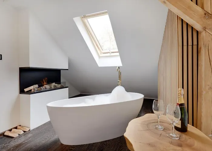 Heaven - 115 M2 - Kominek Oraz Wanna W Sypialni , Parking Katovice