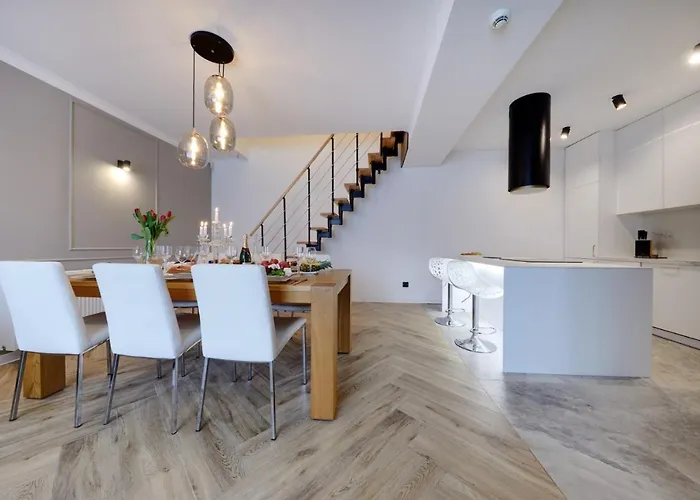 Apartmán Heaven - 115 M2 - Kominek Oraz Wanna W Sypialni , Parking Katovice