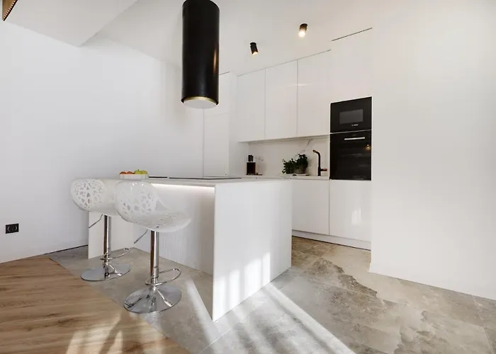 Heaven - 115 M2 - Kominek Oraz Wanna W Sypialni , Parking * קטוביץ