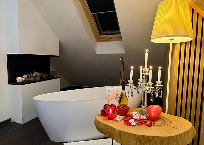 Heaven - 115 M2 - Kominek Oraz Wanna W Sypialni , Parking דירה